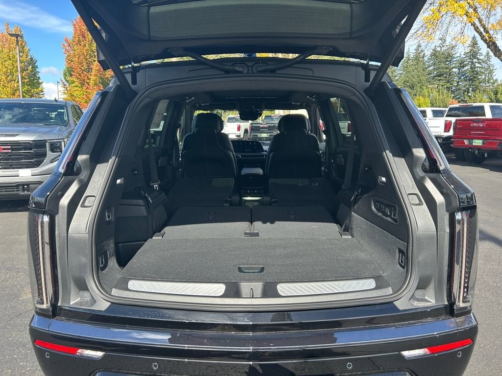 2026 Cadillac VISTIQ Platinum