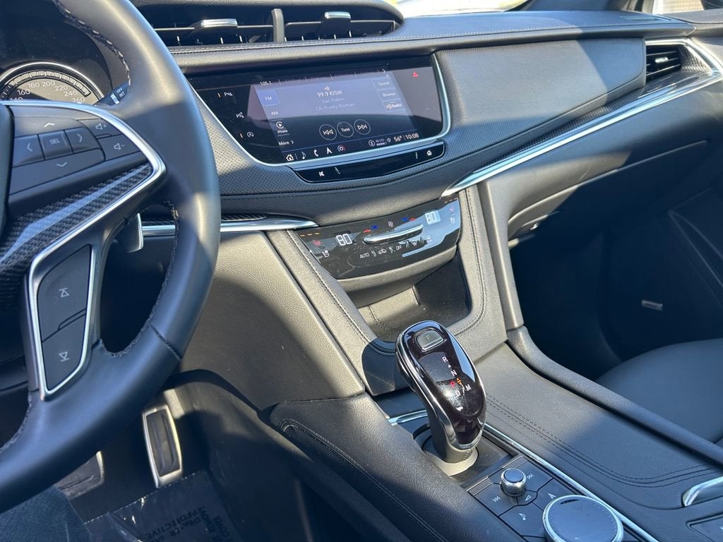 2025 Cadillac XT5 Sport