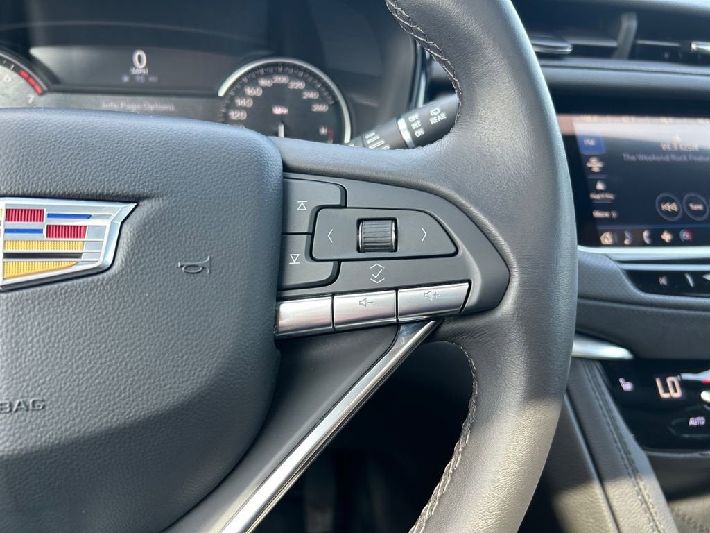 2025 Cadillac XT6 Luxury