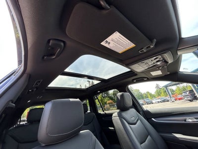 2025 Cadillac XT6 Luxury