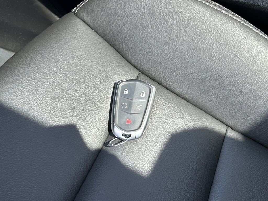 2025 Cadillac XT6 Luxury