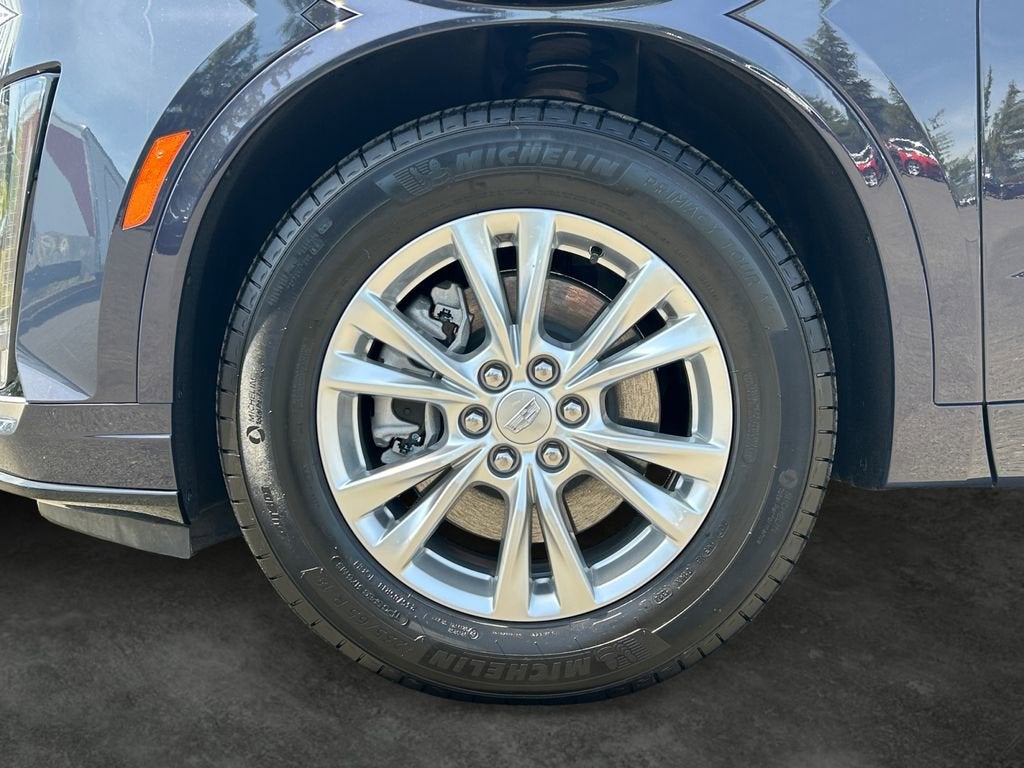 2025 Cadillac XT6 Luxury
