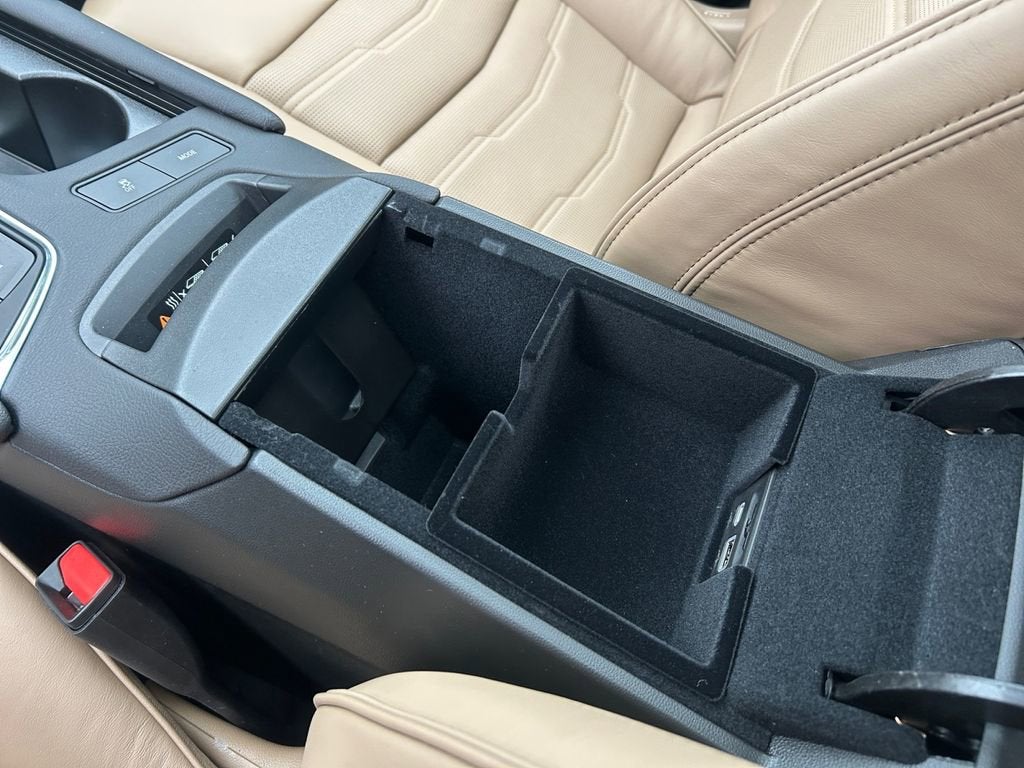 2025 Cadillac XT6 Sport