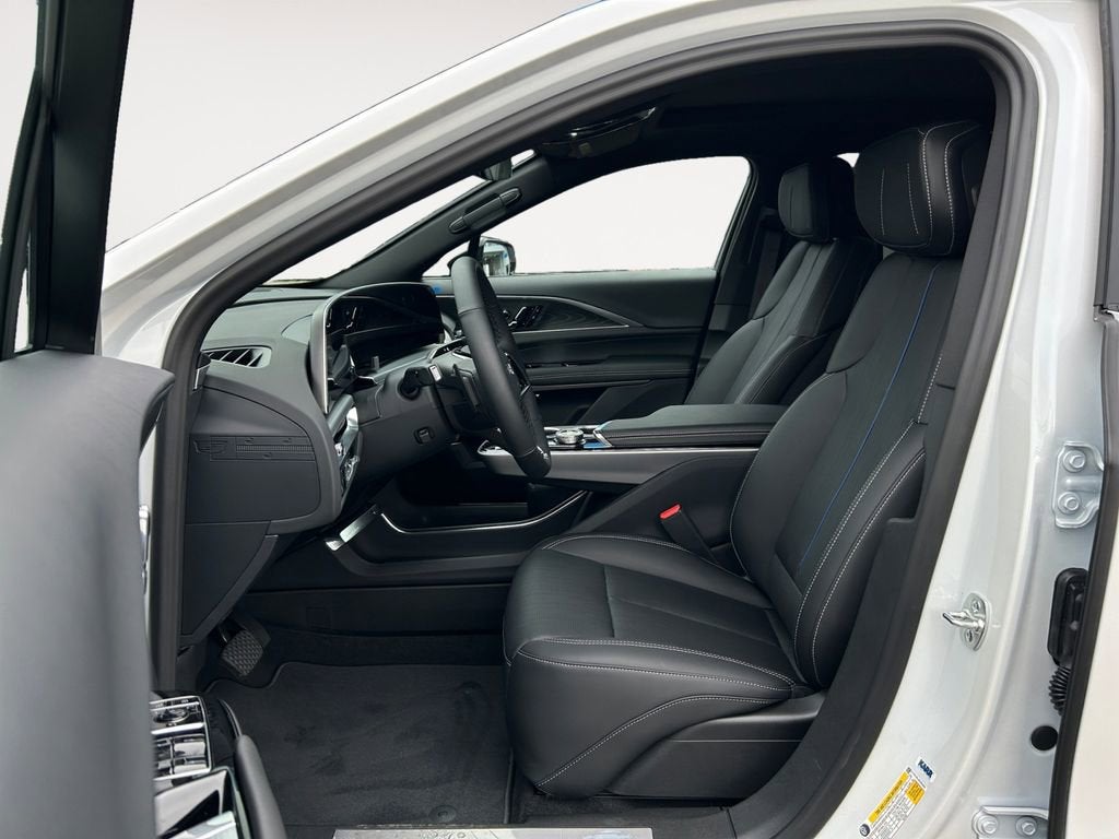 2025 Cadillac LYRIQ Sport 1