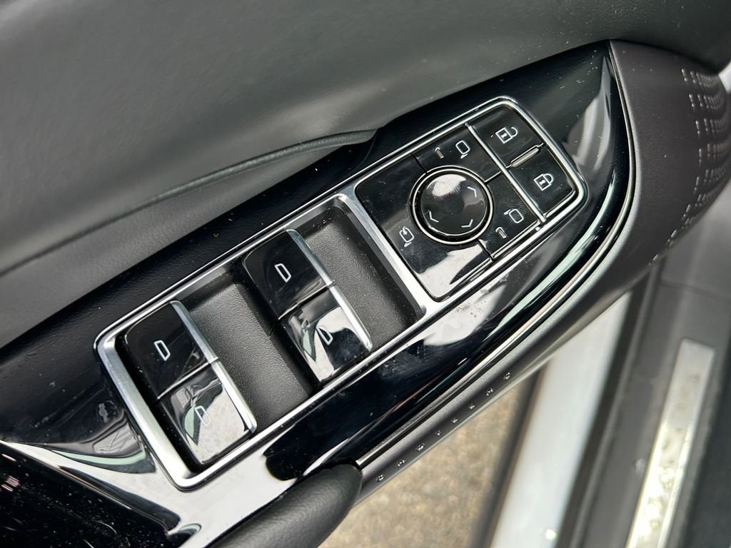 2025 Cadillac LYRIQ Sport 1