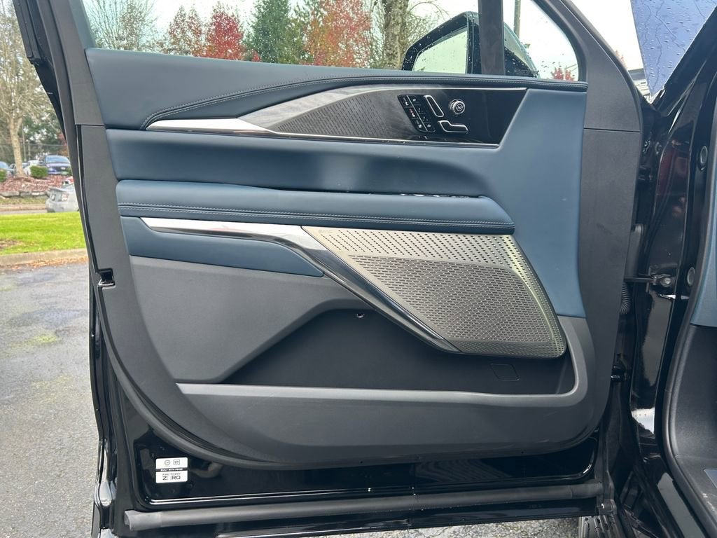 2026 Cadillac ESCALADE IQL Premium Sport