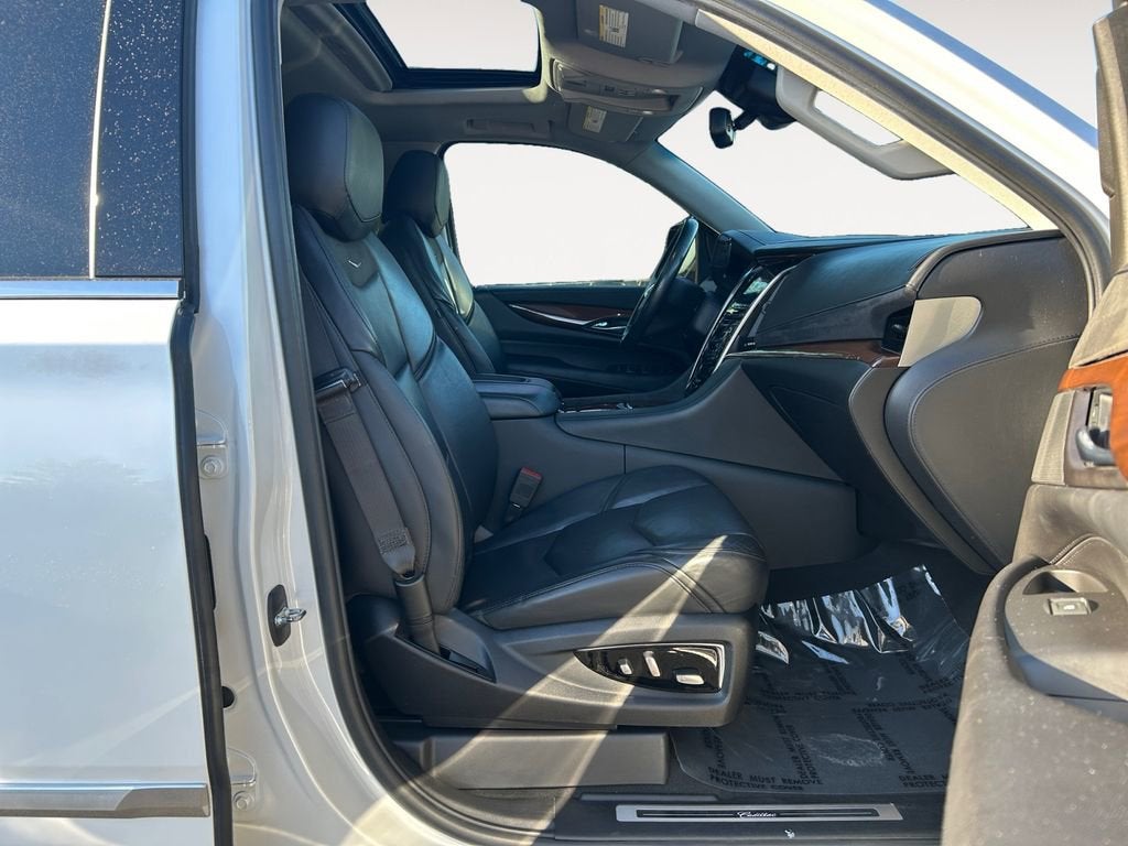 2020 Cadillac Escalade Luxury