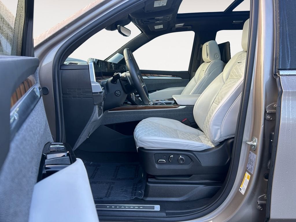 2025 Cadillac Escalade ESV Premium Luxury Platinum