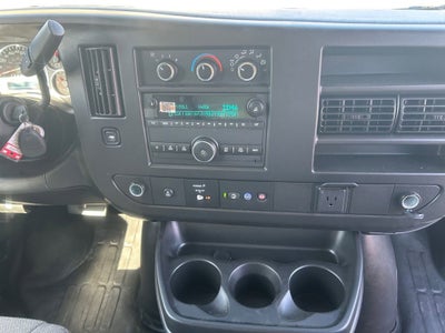 2024 Chevrolet Express Cutaway 3500 1WT