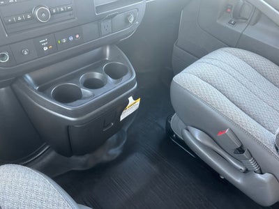 2024 Chevrolet Express Cutaway 3500 1WT
