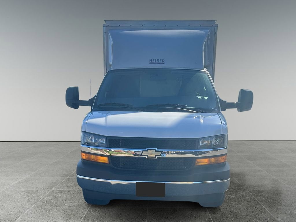 2024 Chevrolet Express Cutaway 3500 1WT