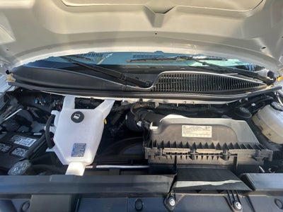 2024 Chevrolet Express Cutaway 3500 1WT