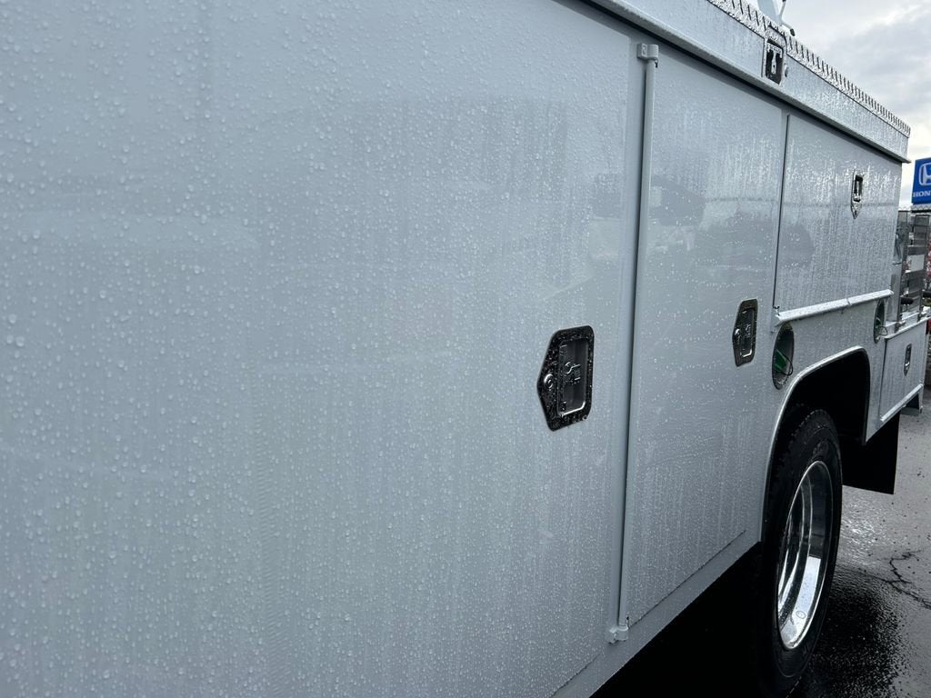 2024 Chevrolet Silverado 5500 HD Work Truck