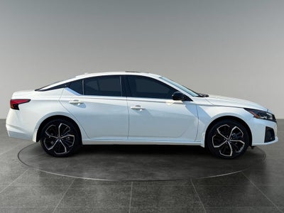 2025 Nissan Altima SR AWD