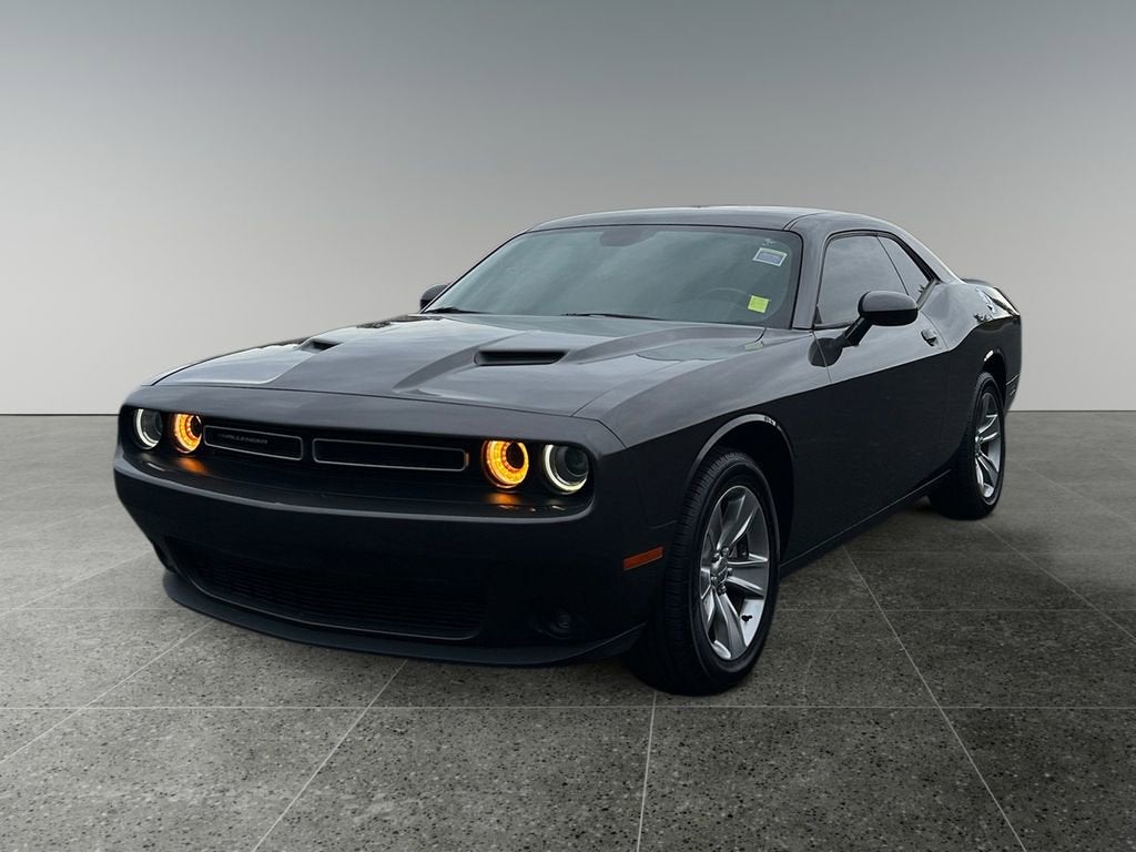 2021 Dodge Challenger SXT