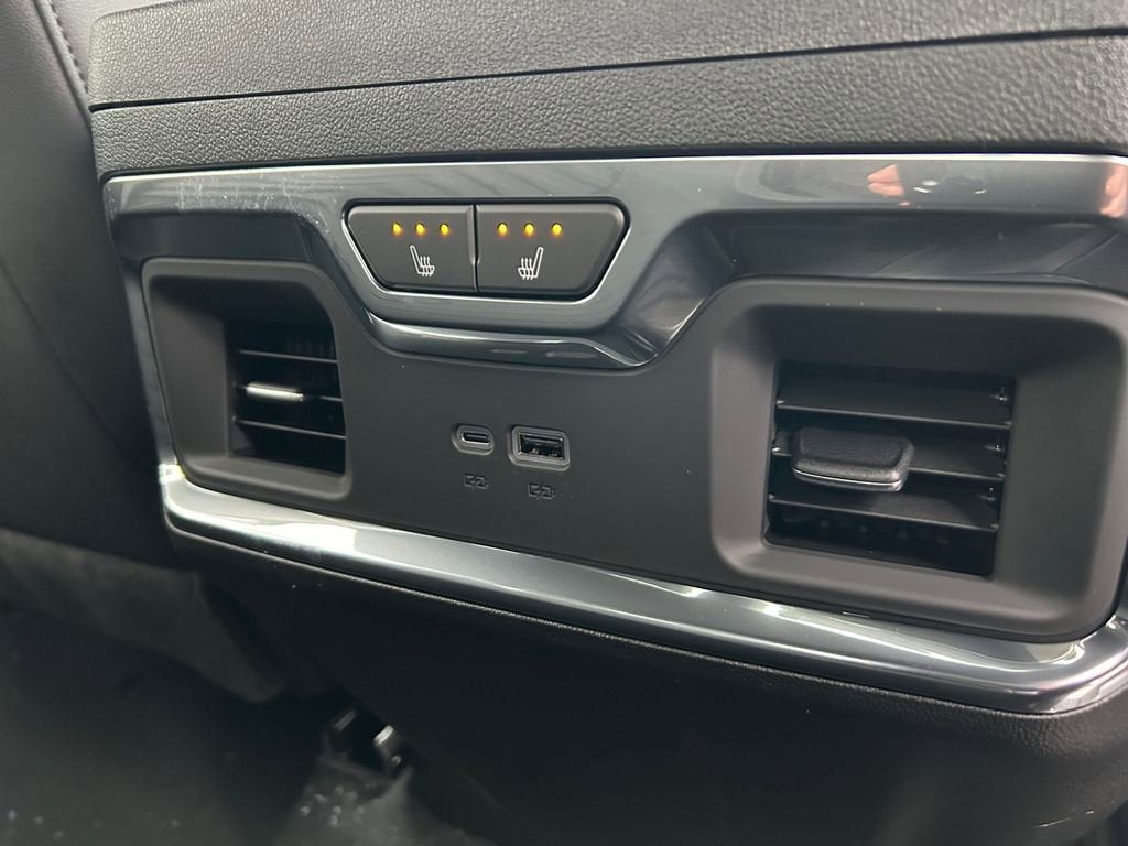 2025 Chevrolet Silverado 3500 HD LTZ