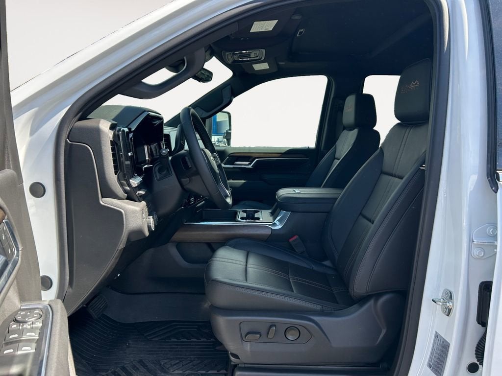 2026 Chevrolet Silverado 3500 HD High Country