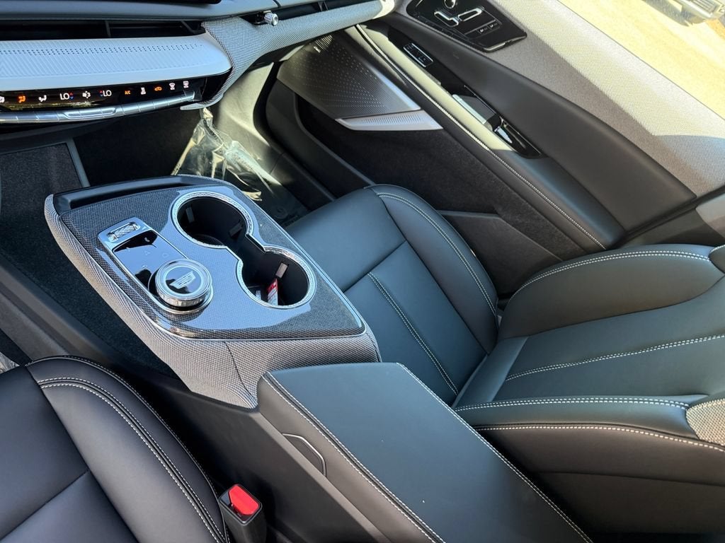 2027 Cadillac OPTIQ Luxury