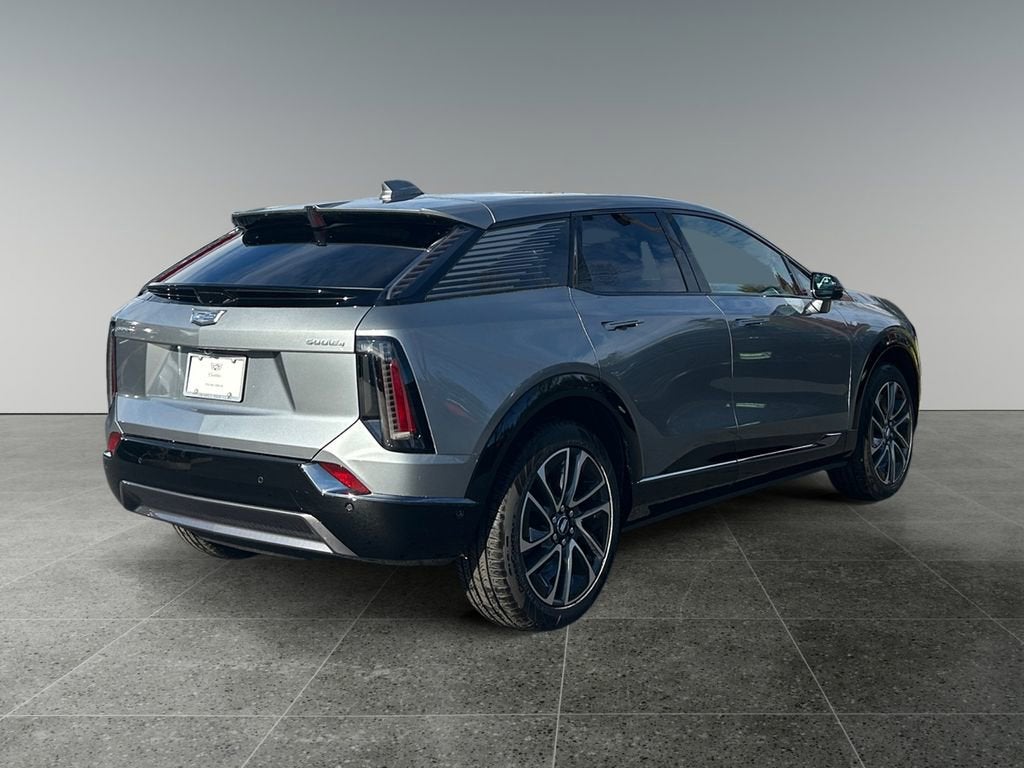 2025 Cadillac OPTIQ Sport 2