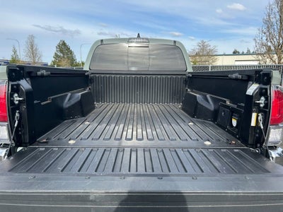 2022 Toyota Tacoma 4WD SR5