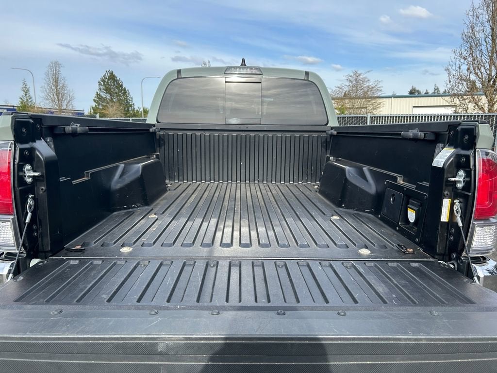 2022 Toyota Tacoma 4WD SR5