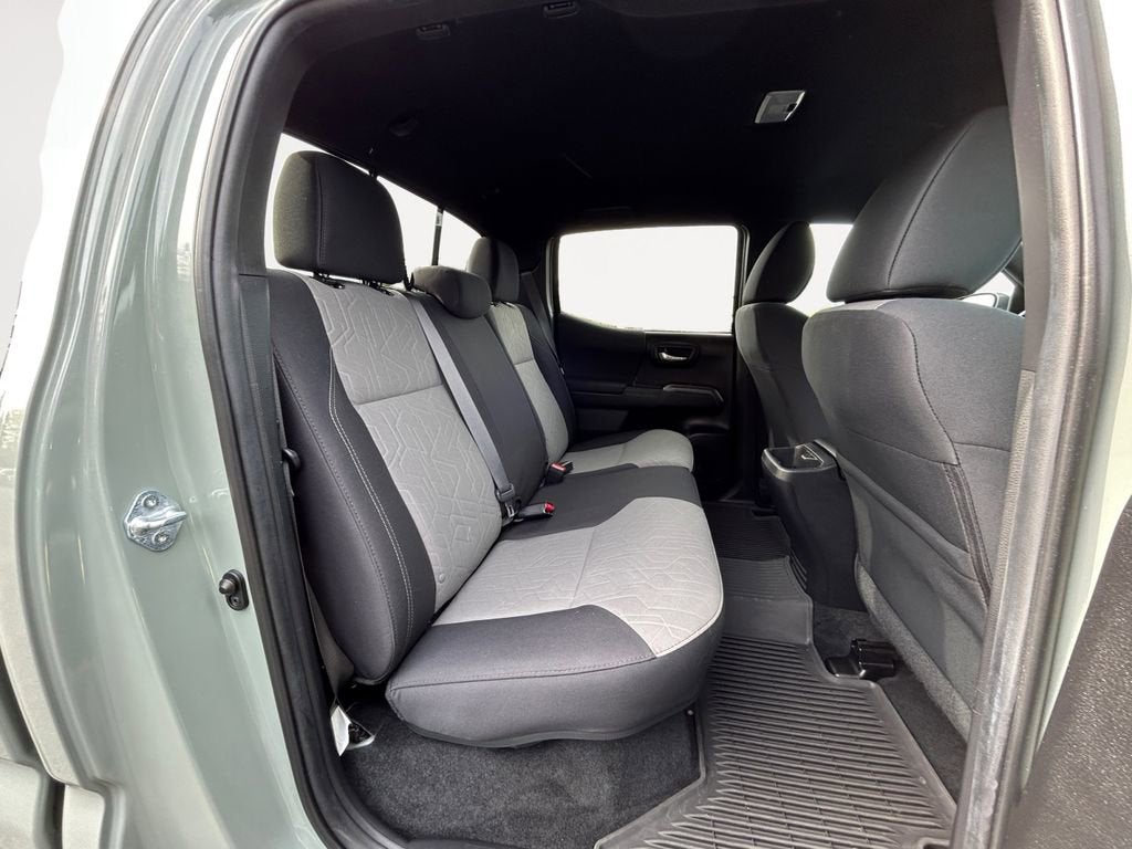 2022 Toyota Tacoma 4WD SR5