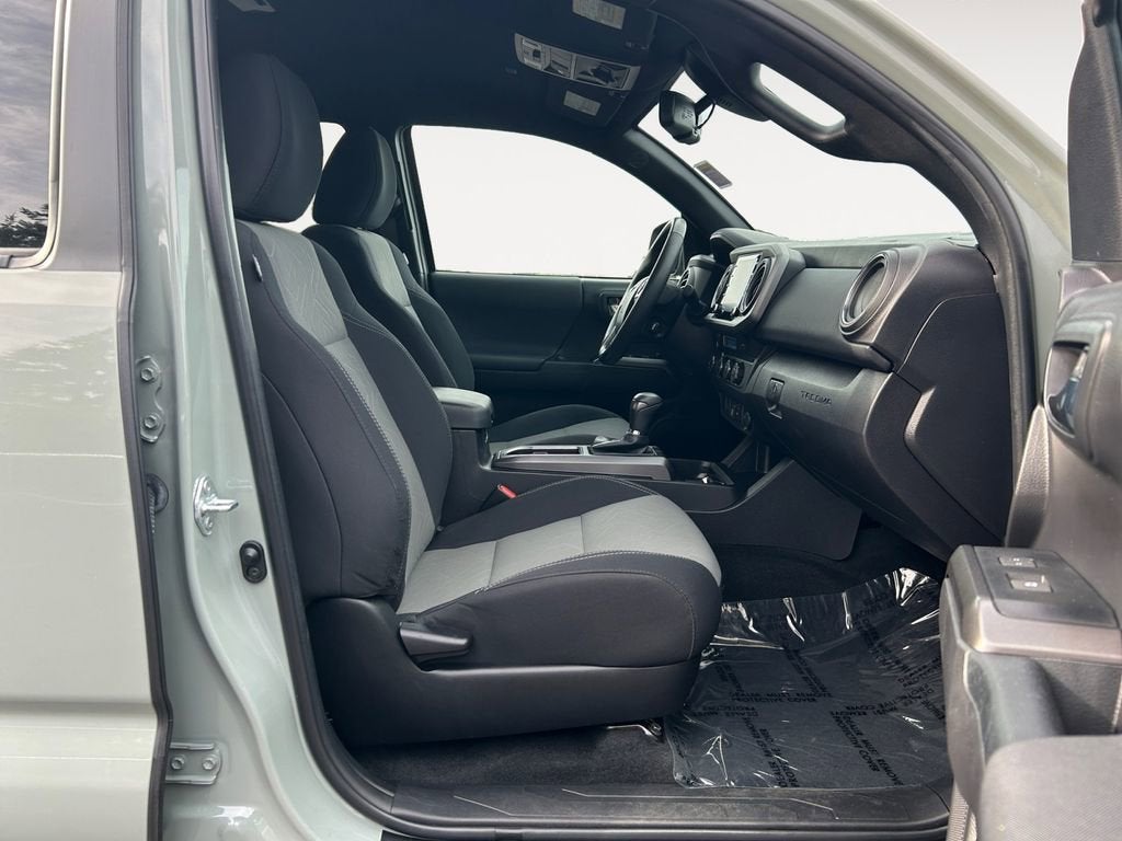 2022 Toyota Tacoma 4WD SR5