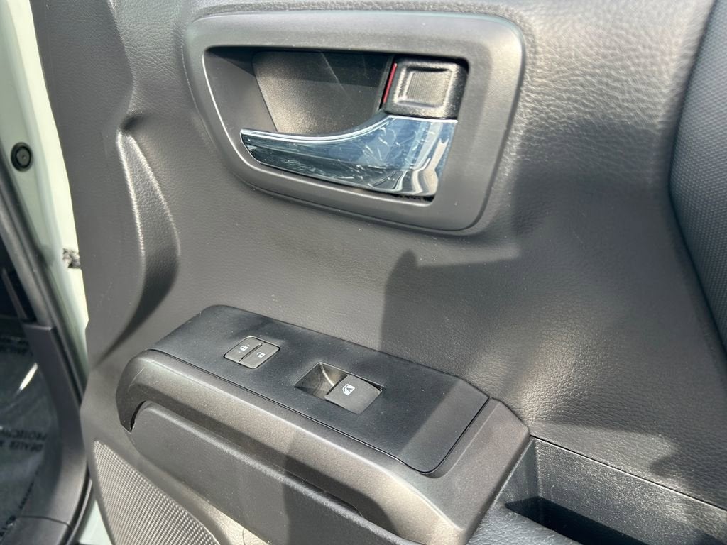 2022 Toyota Tacoma 4WD SR5