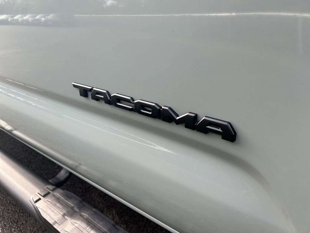 2022 Toyota Tacoma 4WD SR5