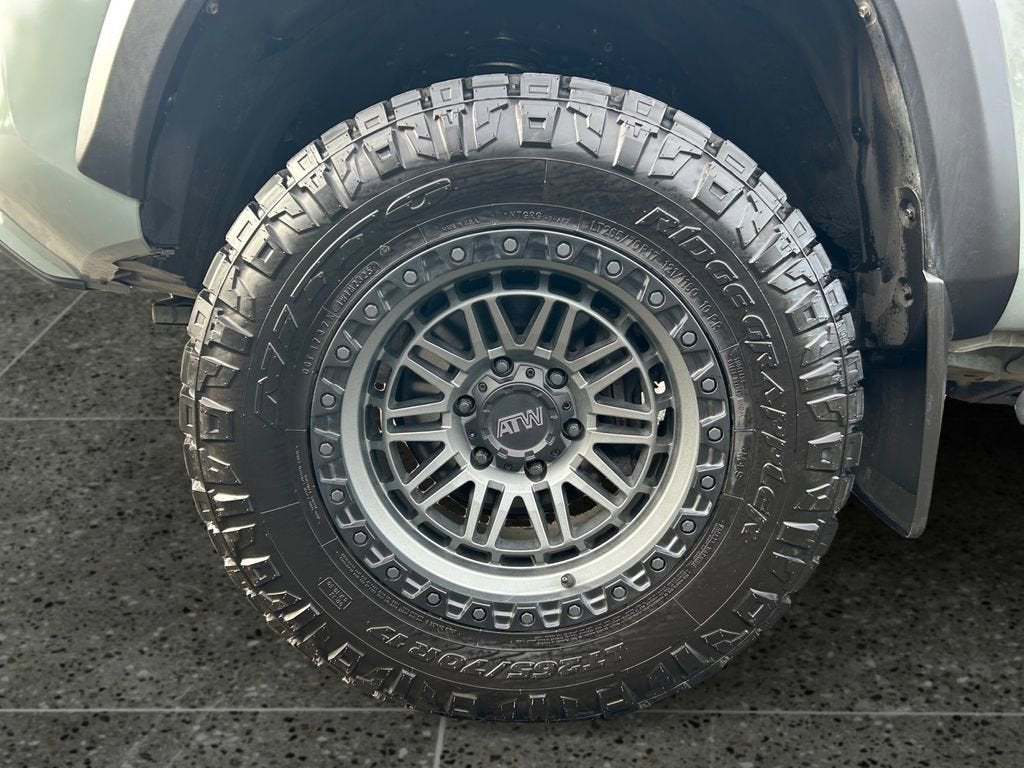 2022 Toyota Tacoma 4WD SR5