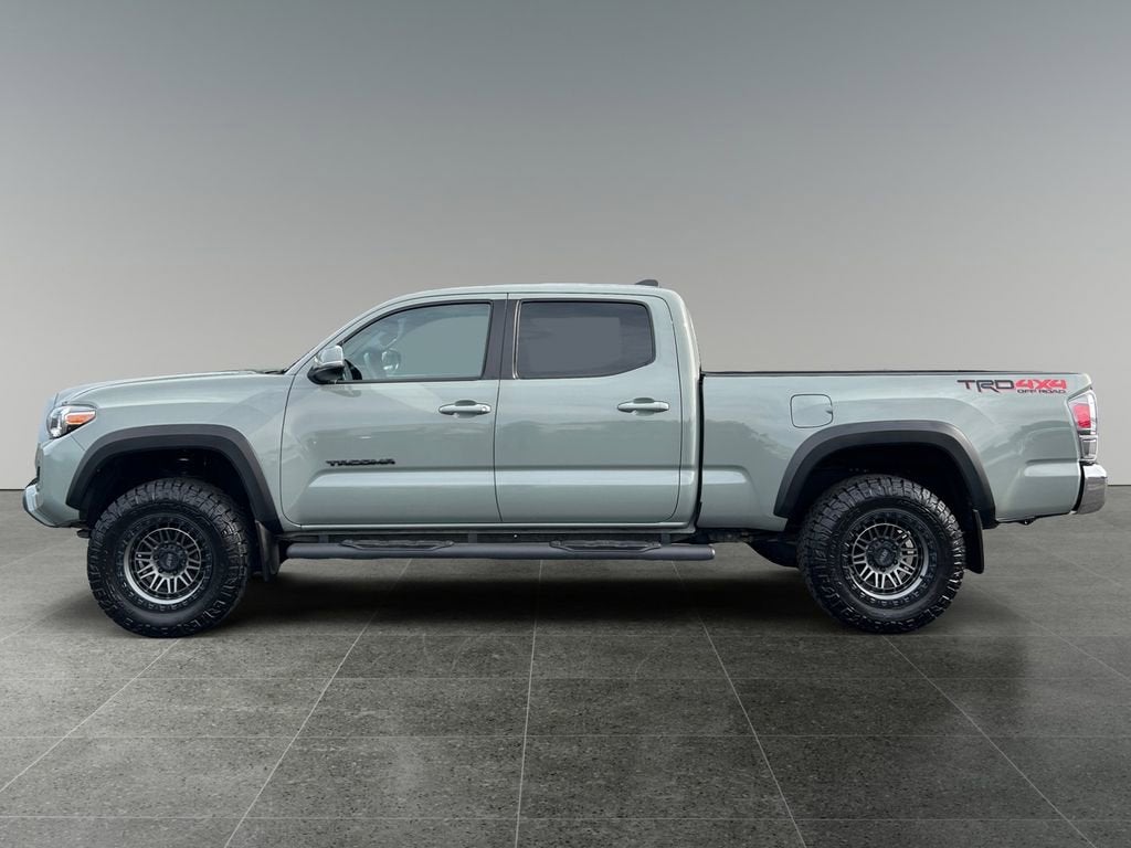 2022 Toyota Tacoma 4WD SR5
