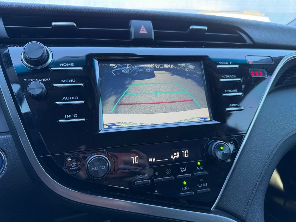 2018 Toyota Camry Hybrid LE