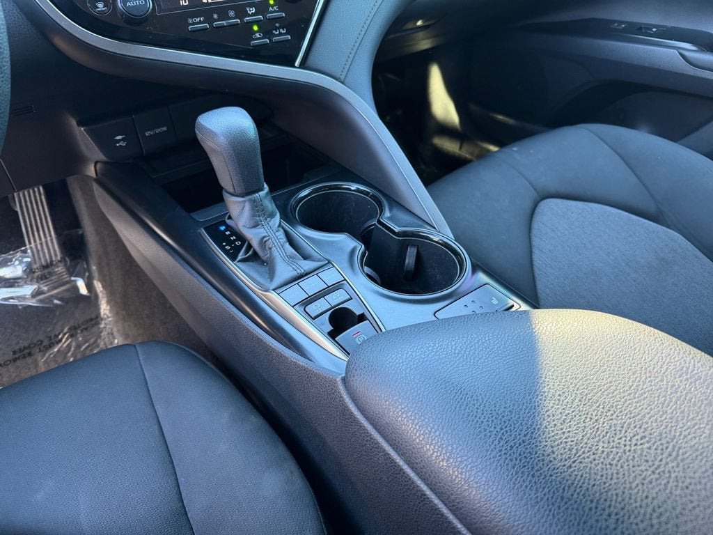 2018 Toyota Camry Hybrid LE