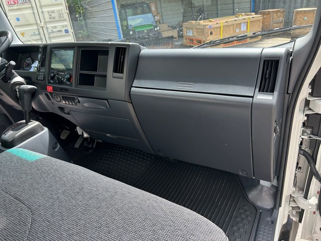 2024 Chevrolet Low Cab Forward 4500 MEDIUM ASH GRAY