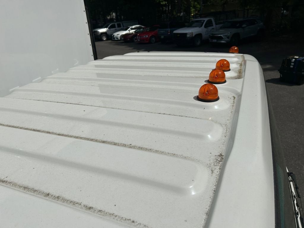 2024 Chevrolet Low Cab Forward 4500 MEDIUM ASH GRAY