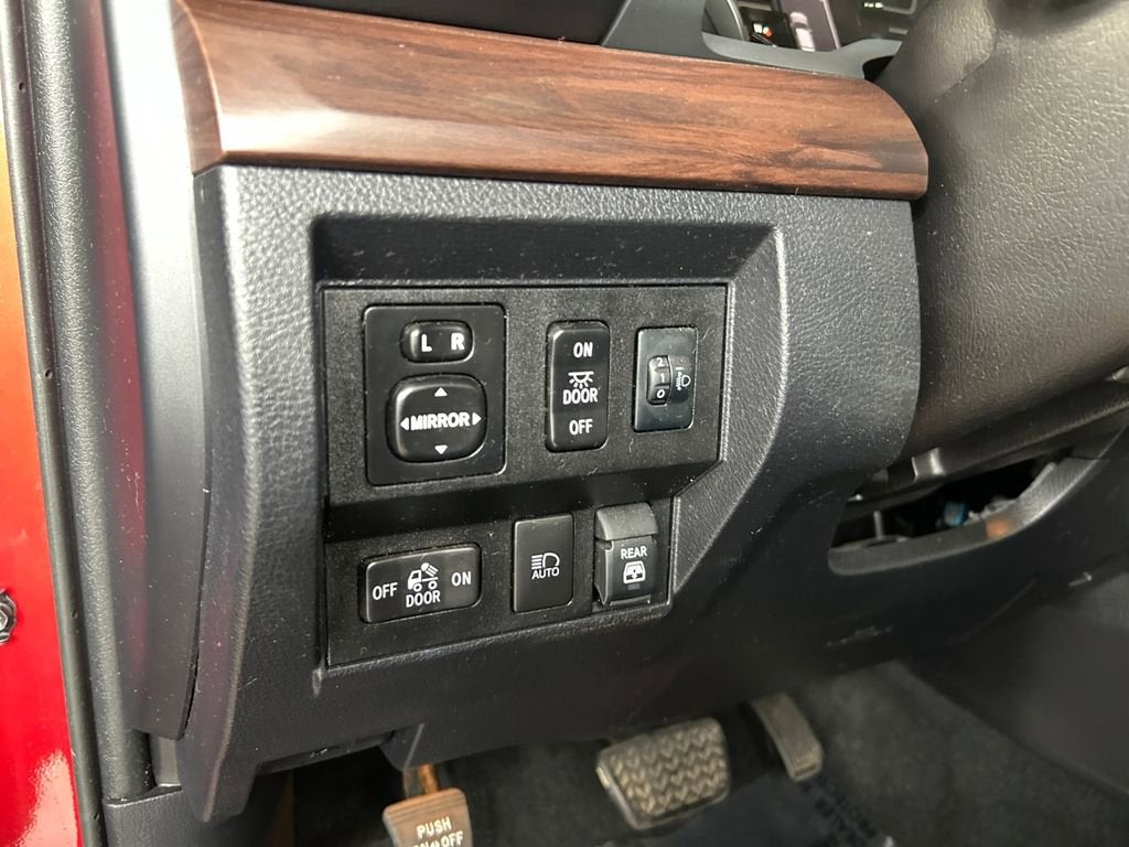 2019 Toyota Tundra 4WD SR5