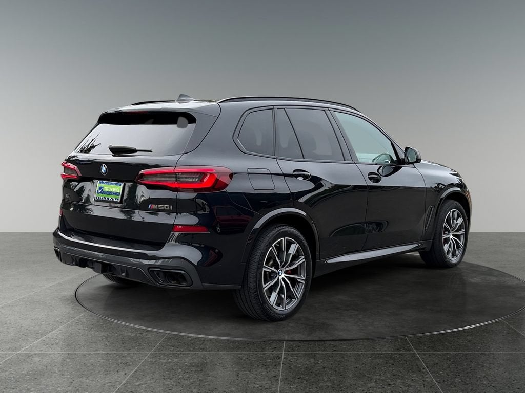 2022 BMW X5 M50i