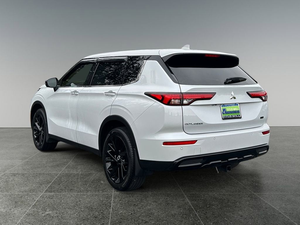 2024 Mitsubishi Outlander SE
