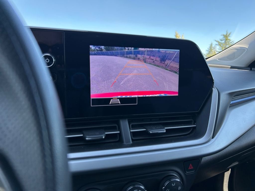 2025 Chevrolet Trax LS