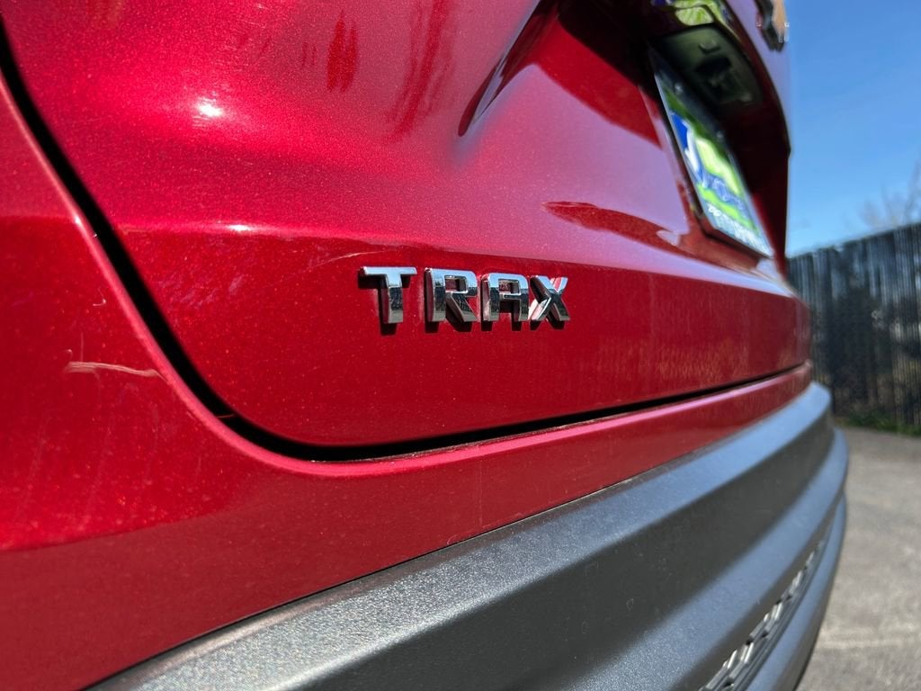 2025 Chevrolet Trax LS