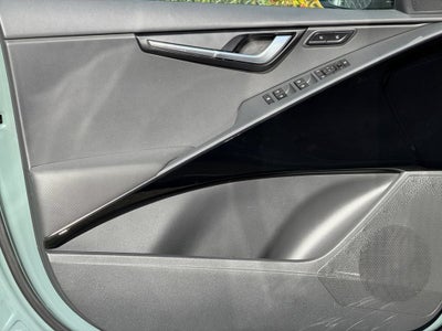 2025 Kia Niro SX