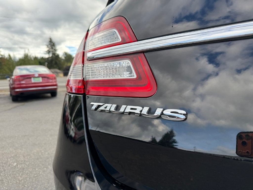 2019 Ford Taurus Limited