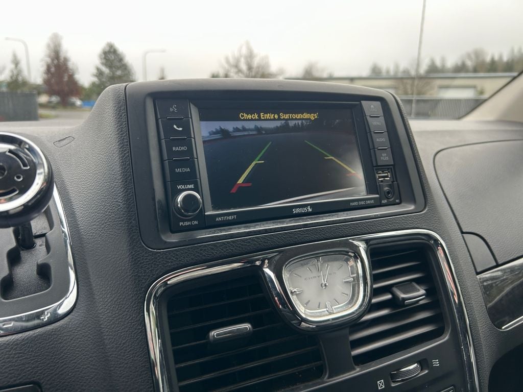 2015 Chrysler Town & Country Touring