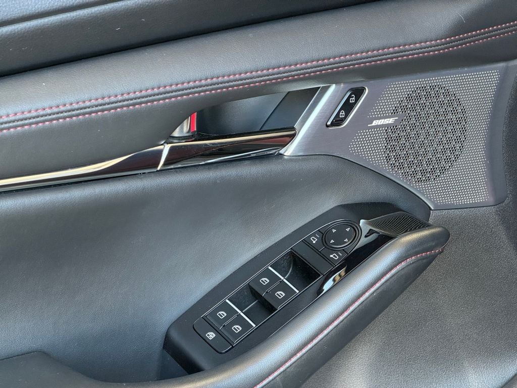 2023 Mazda Mazda3 2.5 S Carbon Edition