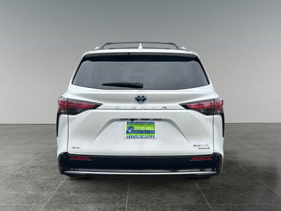 2022 Toyota Sienna Platinum 7 Passenger