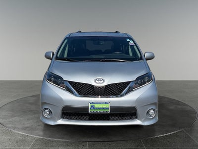 2015 Toyota Sienna SE 7 Passenger
