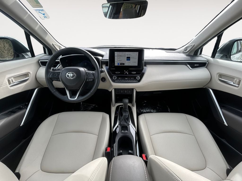 2024 Toyota Corolla Cross XLE