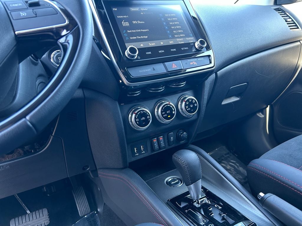 2025 Mitsubishi Outlander Sport 2.0 SE