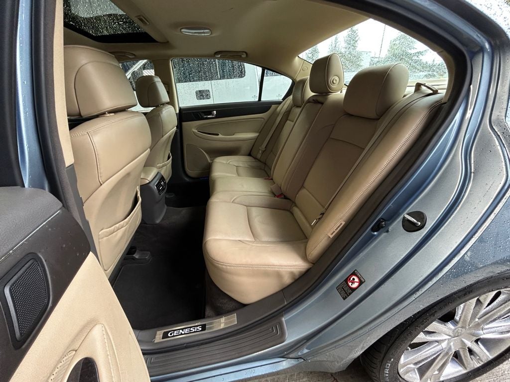 2011 Hyundai Genesis 4.6