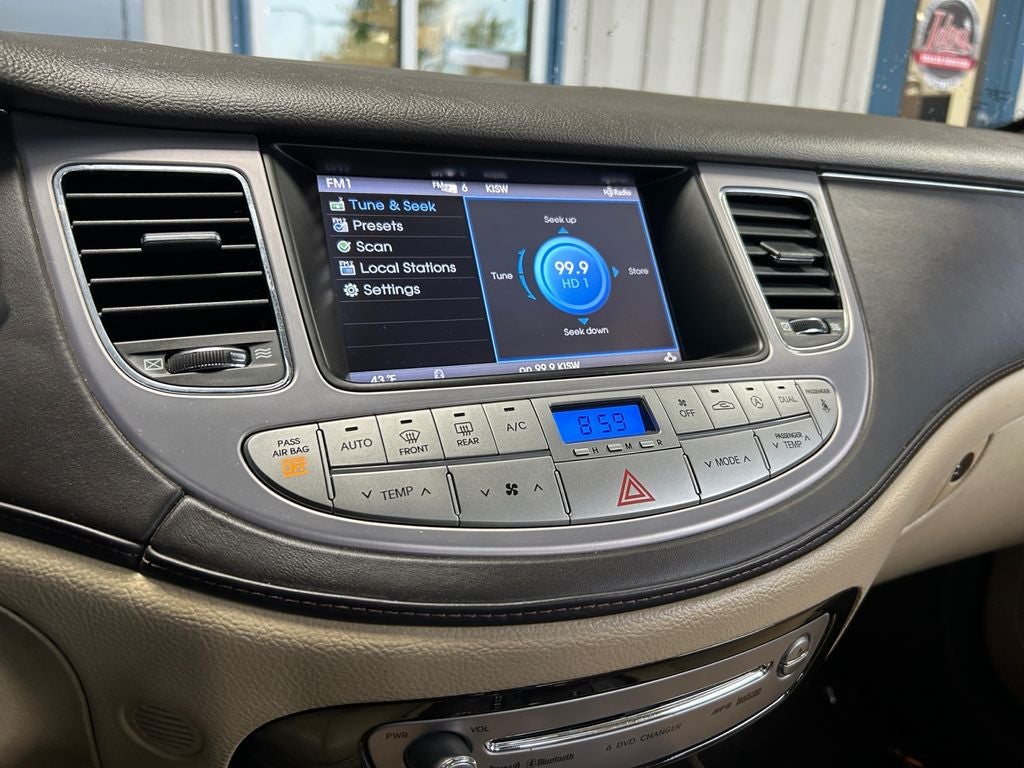 2011 Hyundai Genesis 4.6